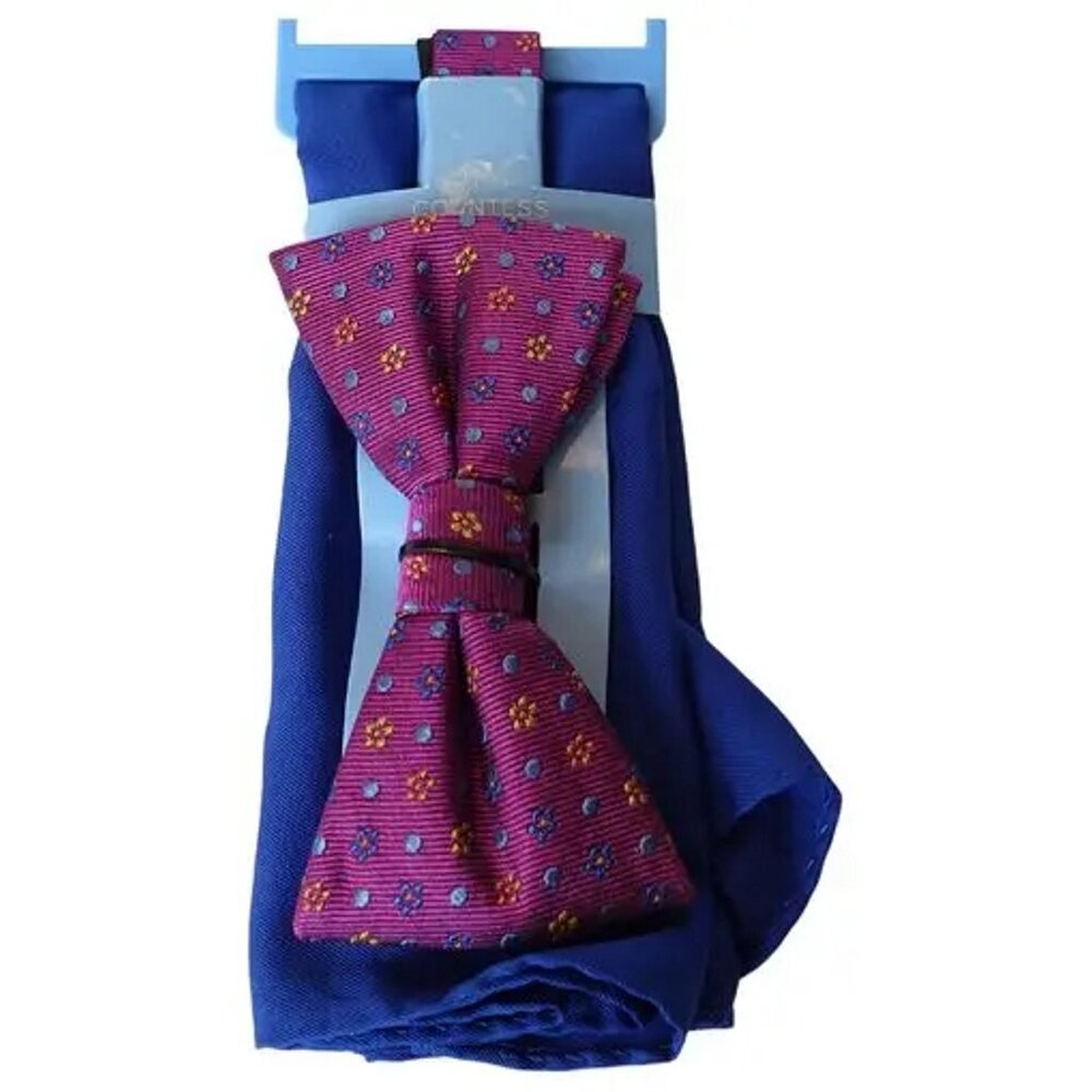 COUNTESS MARA Purple Floral Neat Pre-Tied Bow Tie Blue Solid Pocket Square Set